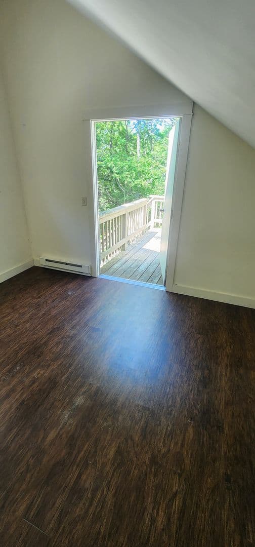 West Bath Apartment: 10 Renshaw Drive