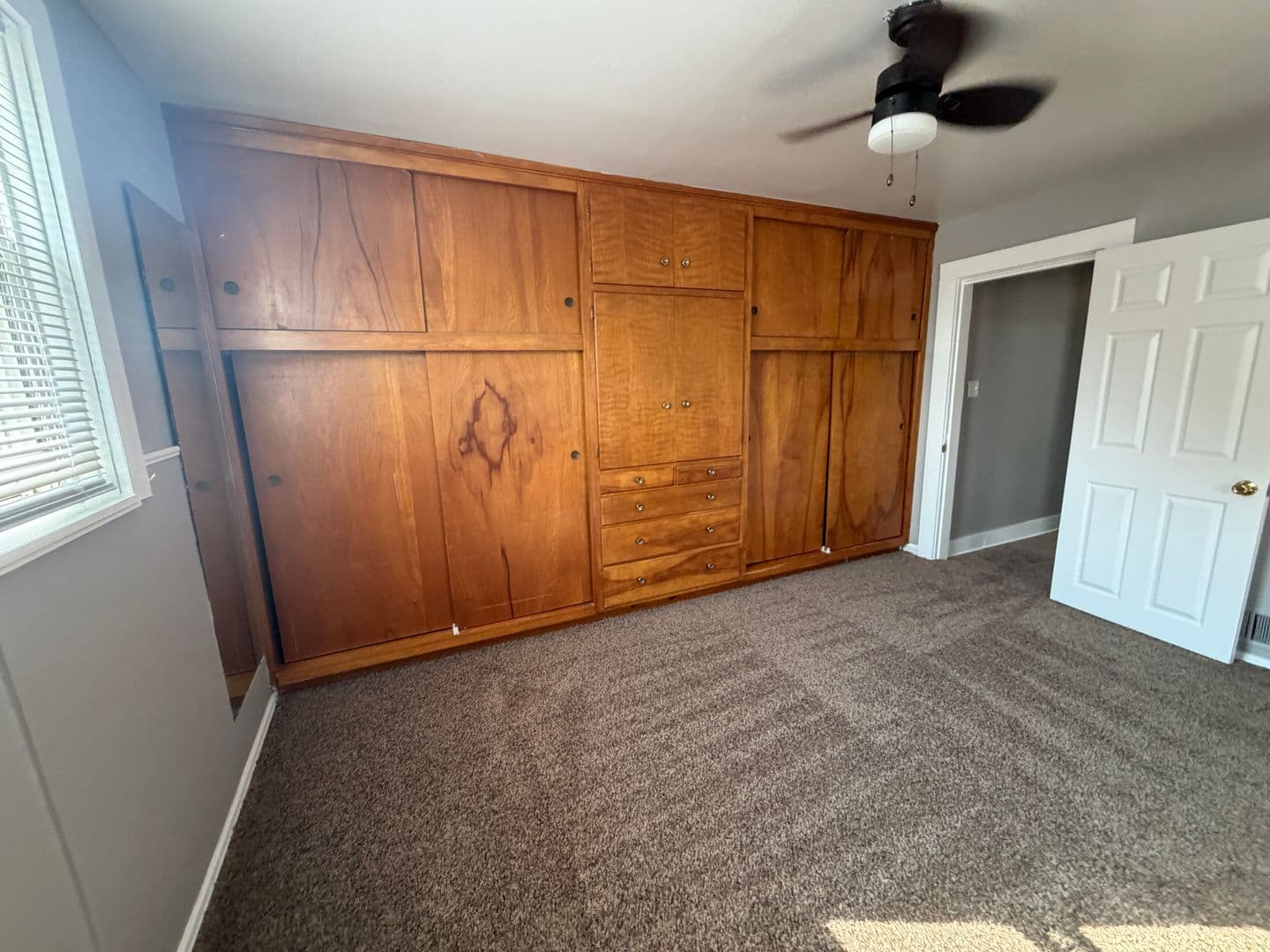 Fort Wayne Apartment: 2131 N Wells Street
