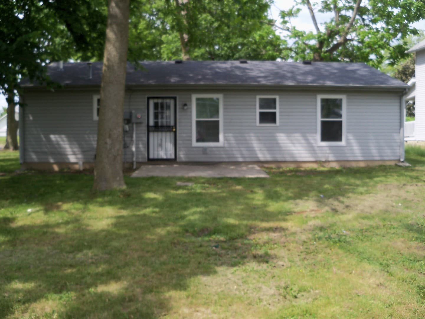 Fort Wayne House: 302 E Branning Ave