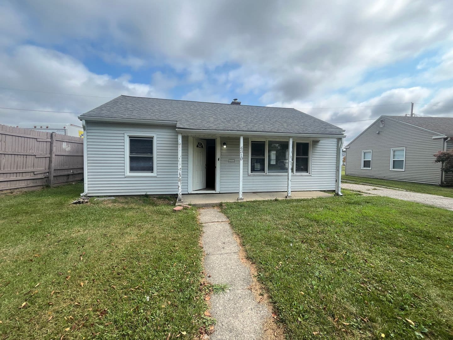 Fort Wayne House: 4319 Standish Drive
