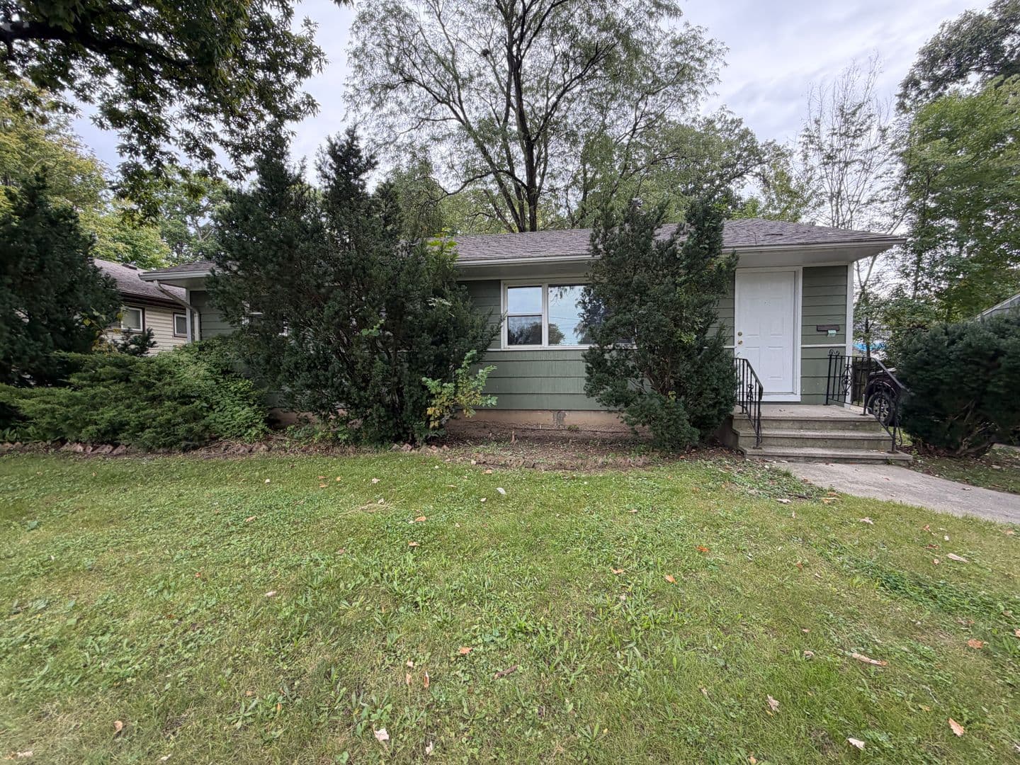 Fort Wayne House: 4711 Warsaw Street