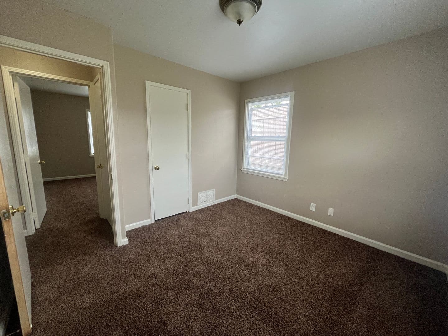 Fort Wayne House: 4319 Standish Drive