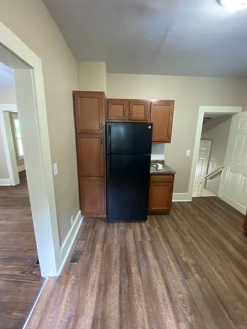 Fort Wayne House: 902 Nuttman Ave