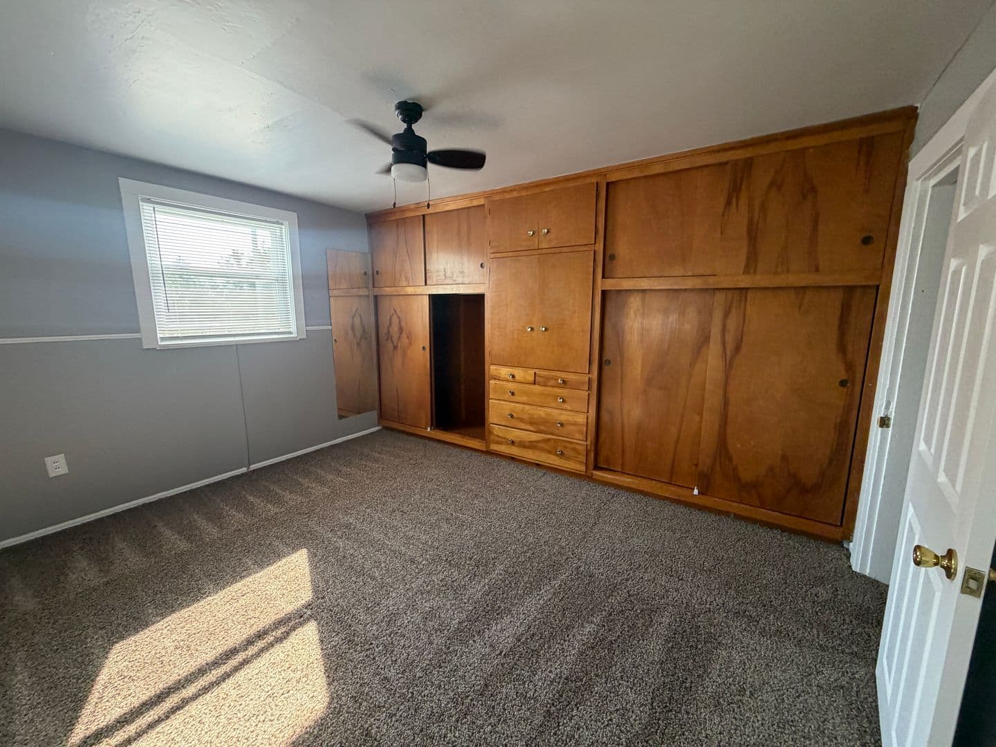 Fort Wayne Apartment: 2131 N Wells Street