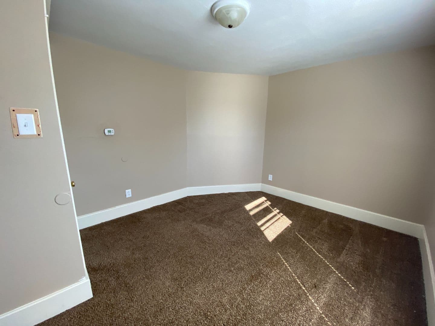 Fort Wayne Apartment: 236 E. Dewald St.