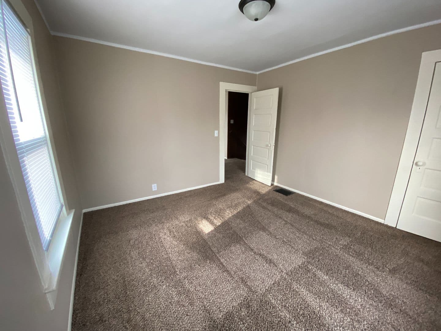Fort Wayne Apartment: 1814 St  Joe Blvd