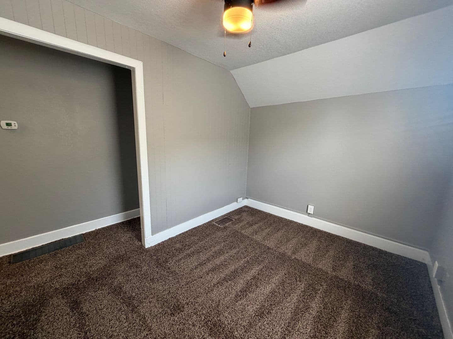 Fort Wayne Apartment: 2131 N Wells Street