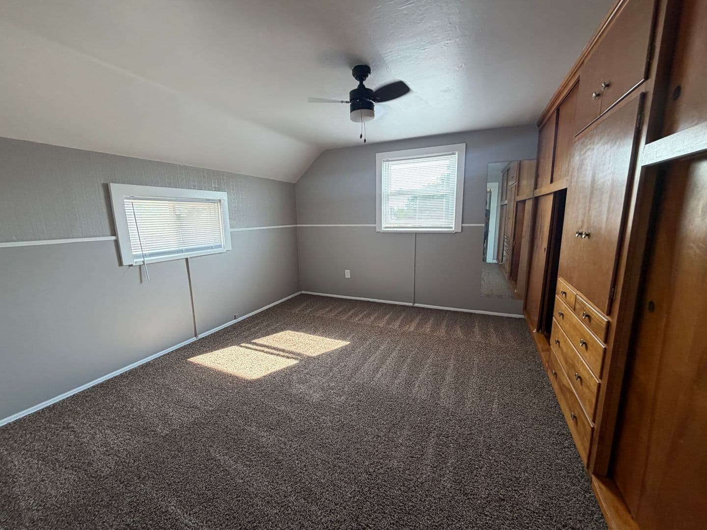 Fort Wayne Apartment: 2131 N Wells Street