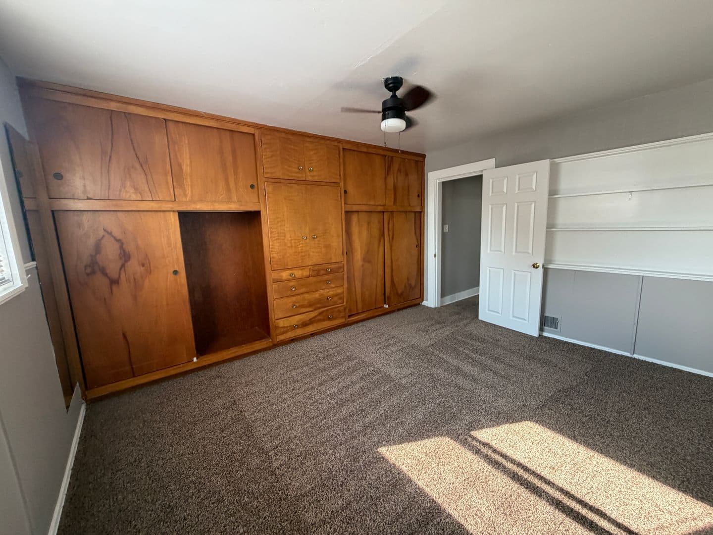 Fort Wayne Apartment: 2131 N Wells Street