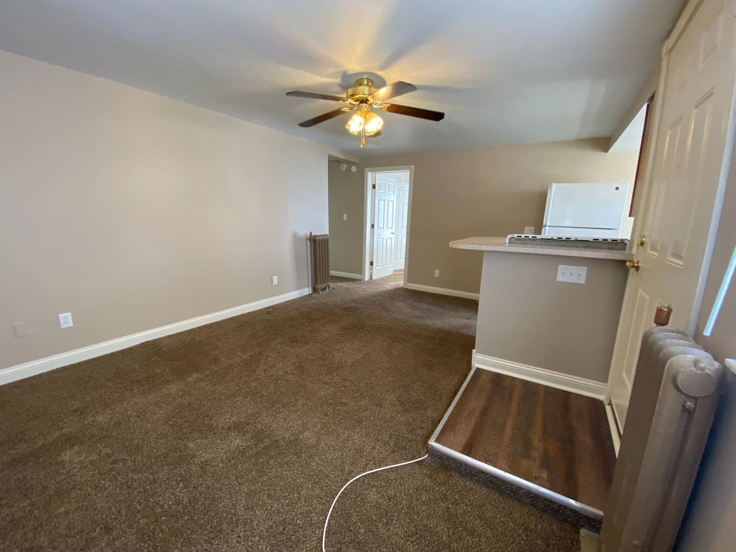 Fort Wayne Apartment: 236 E. Dewald St.