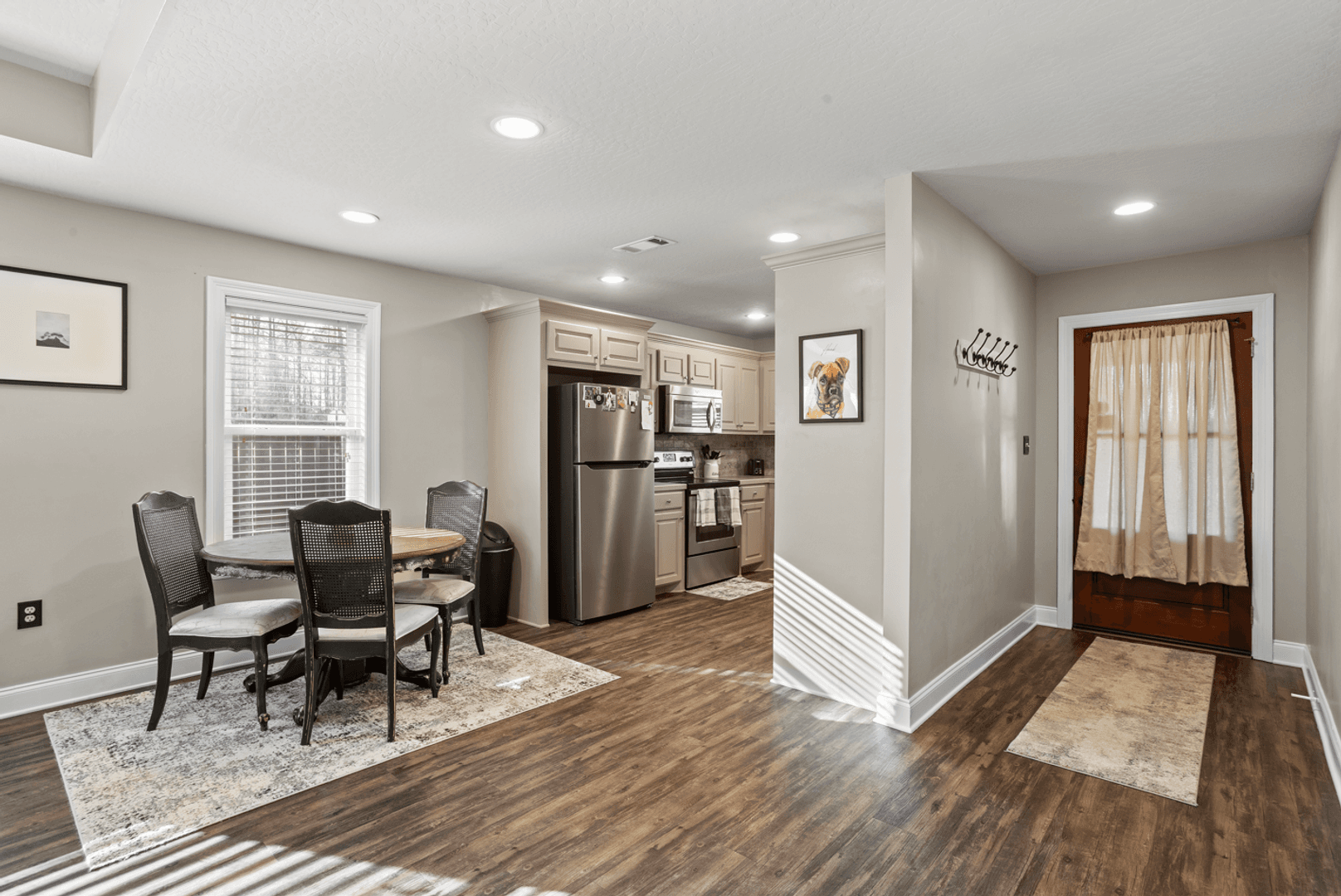 Hattiesburg House: 4 Crown's Pt
