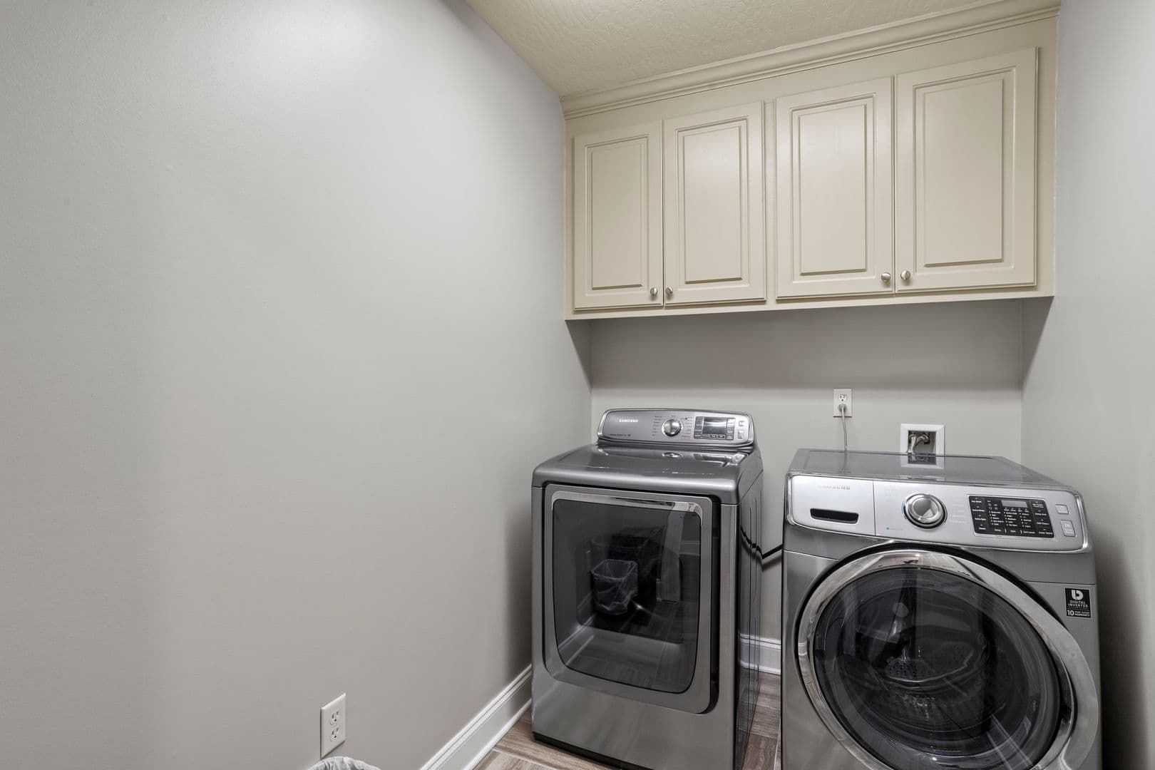 Hattiesburg House: 4 Crown's Pt