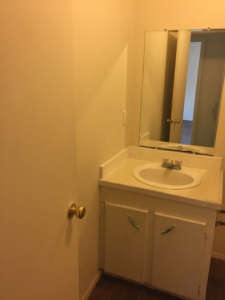 Hattiesburg Apartment: Baggett Dr