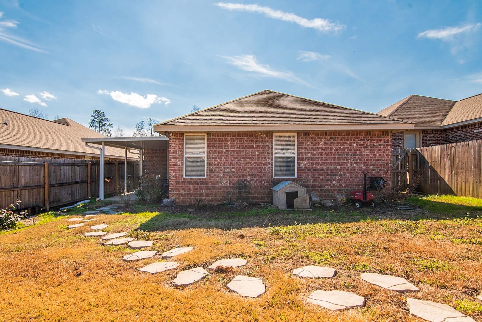 Hattiesburg House: 33 Crown's Pointe
