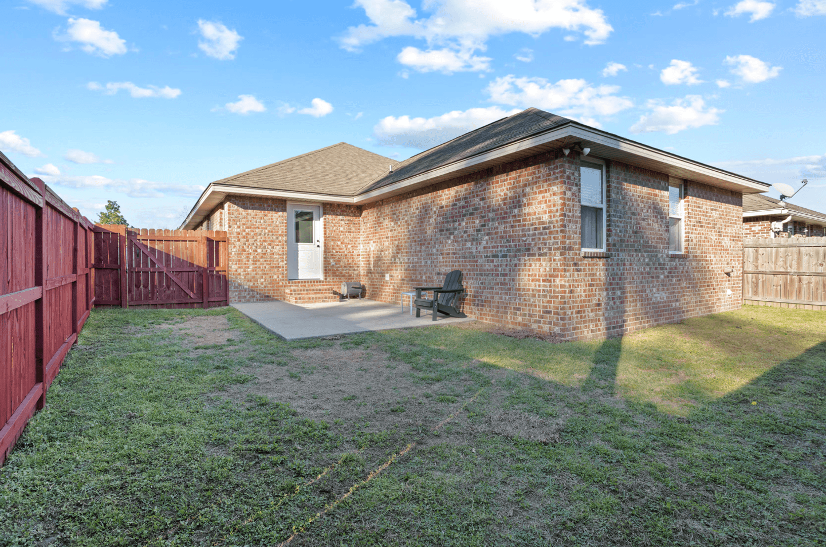 Hattiesburg House: 4 Crown's Pt