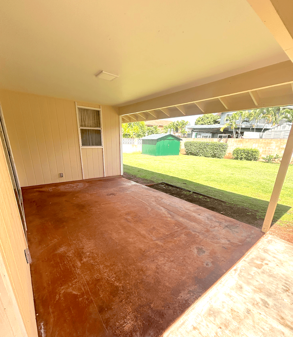 Mililani House: Kiilani Street in Mililani
