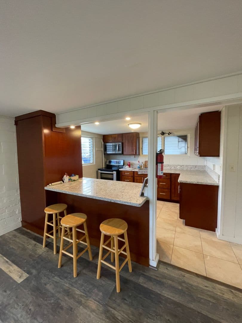 Honolulu Apartment: 1655 Ua Dr.