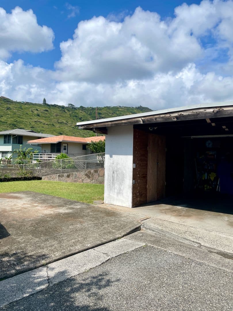 Honolulu Apartment: 1655 Ua Dr.