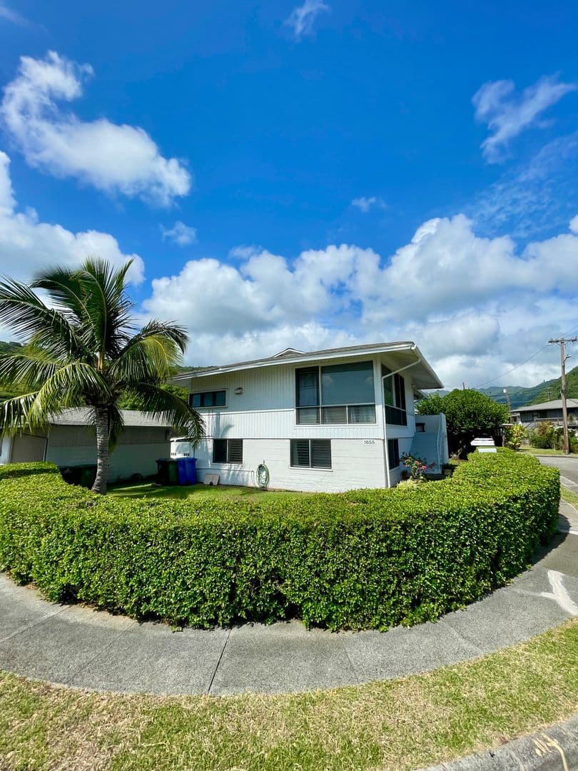 Honolulu Apartment: 1655 Ua Dr.
