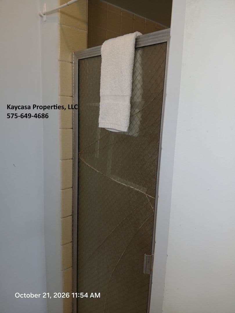 Las Cruces Apartment: 755 N Valley Dr