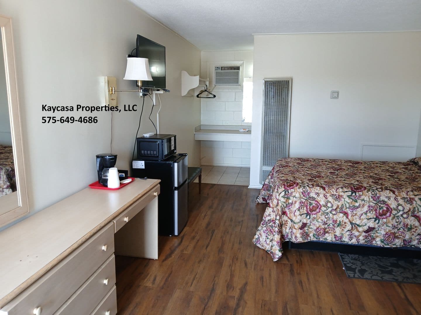 Las Cruces Apartment: 2146 W Picacho