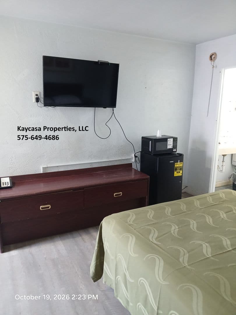 Las Cruces Apartment: 755 N Valley Dr