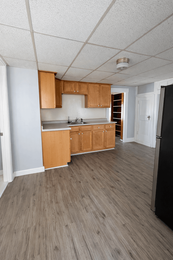 Farmington Apartment: 510 Main Street