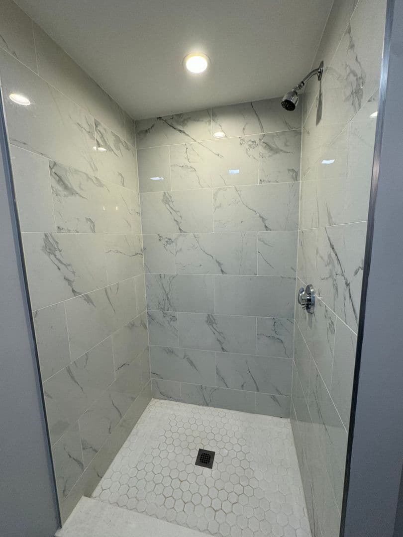 Farmington Apartment: 510 Main Street