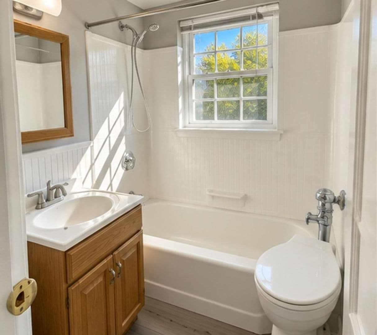 Somersworth Apartment: 46 main st