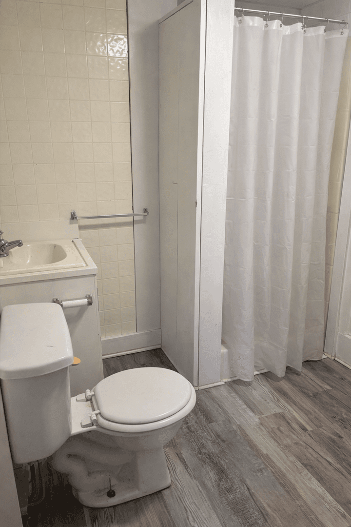 Farmington Apartment: 510 Main Street
