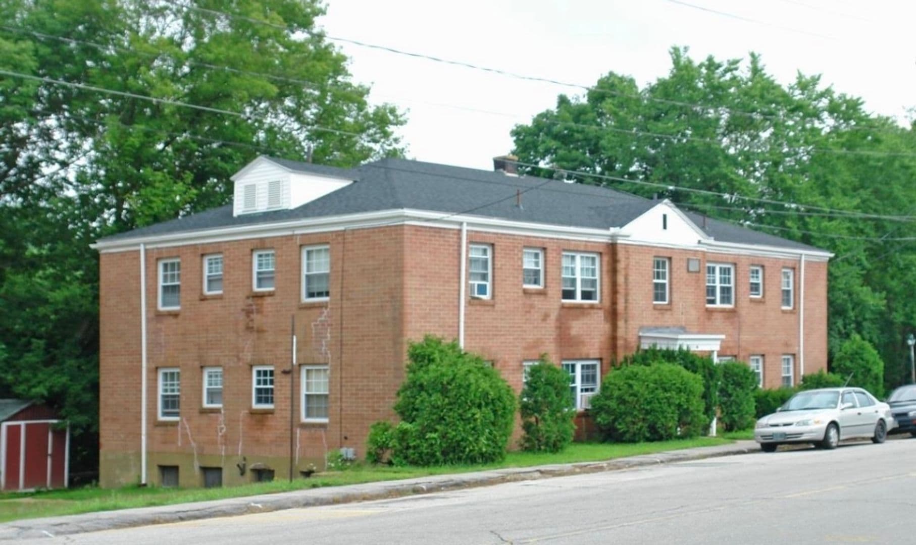 Somersworth Apartment: 46 main st