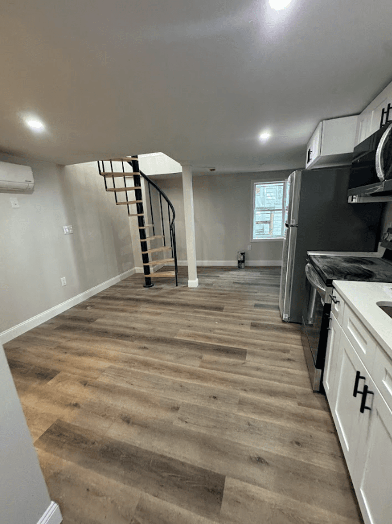 Farmington Apartment: 510 Main Street