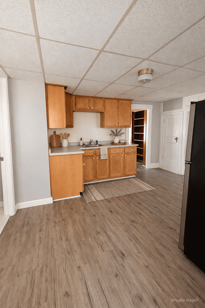 Farmington Apartment: 510 Main Street