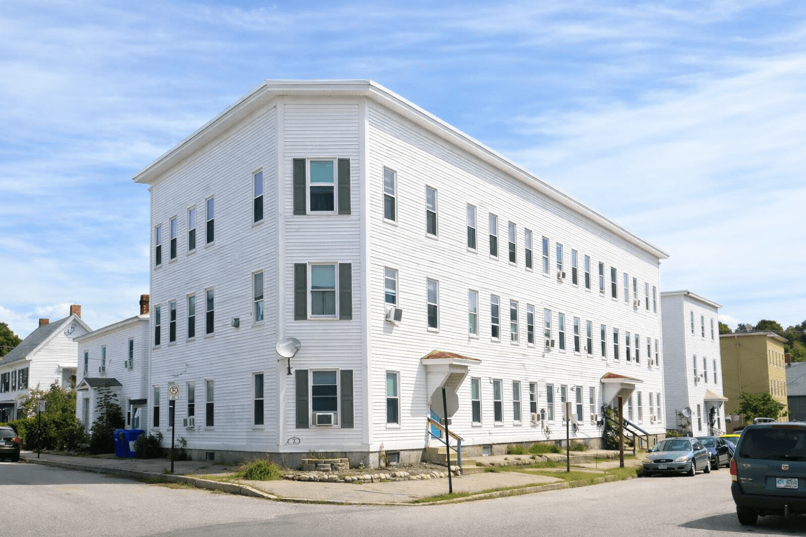 Manchester Apartment: 242 East High st