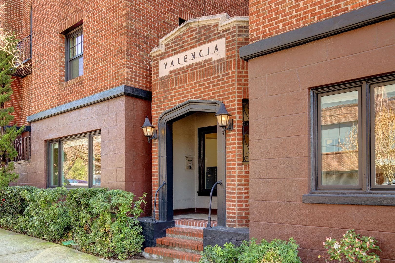 Portland Apartment: 1430 SE 14th Ave