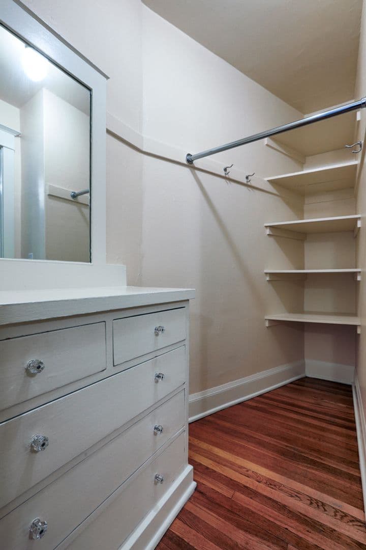 Portland Apartment: 2170 NE Hancock St