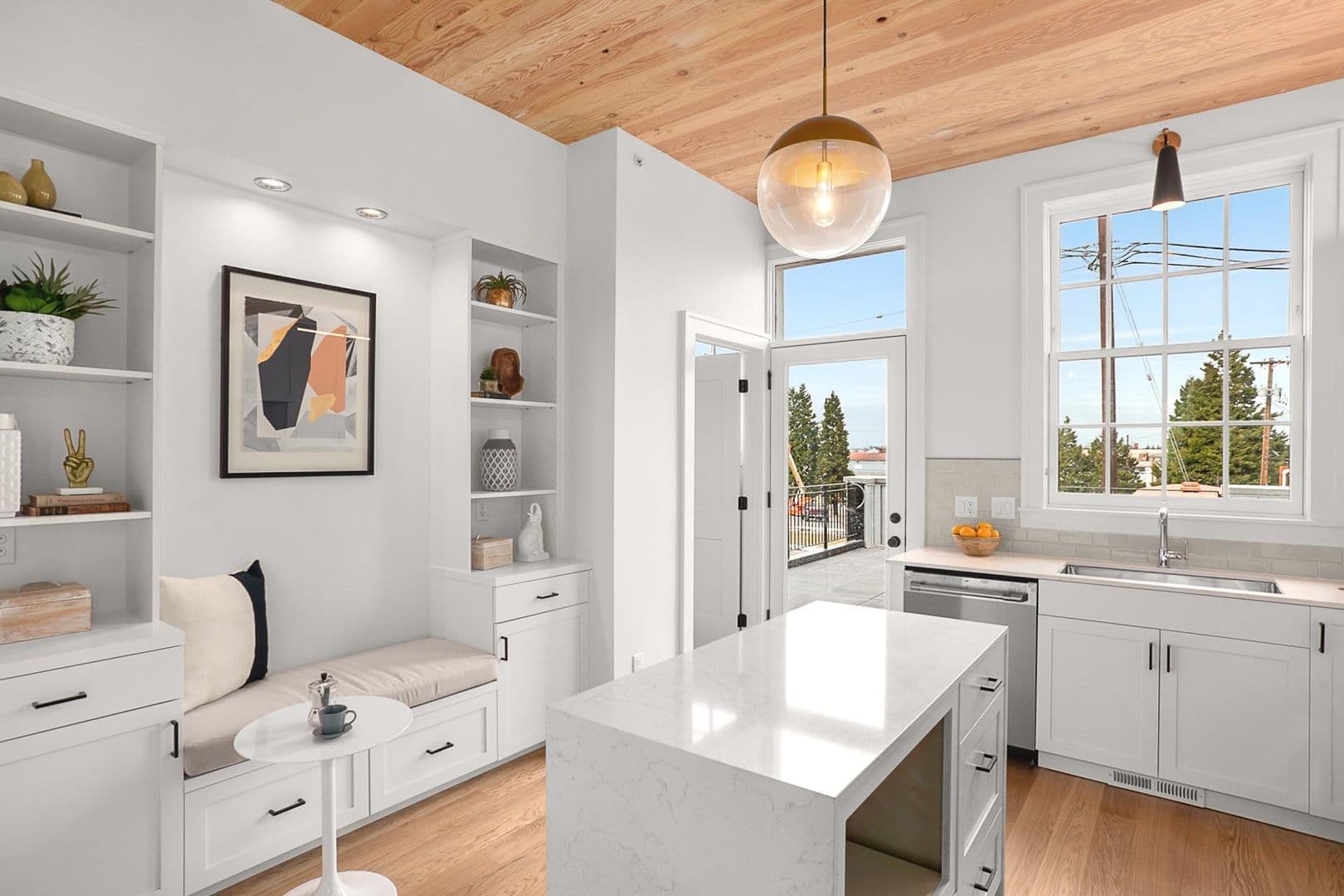 Portland Apartment: 2915A-2989B NW Wilson St.