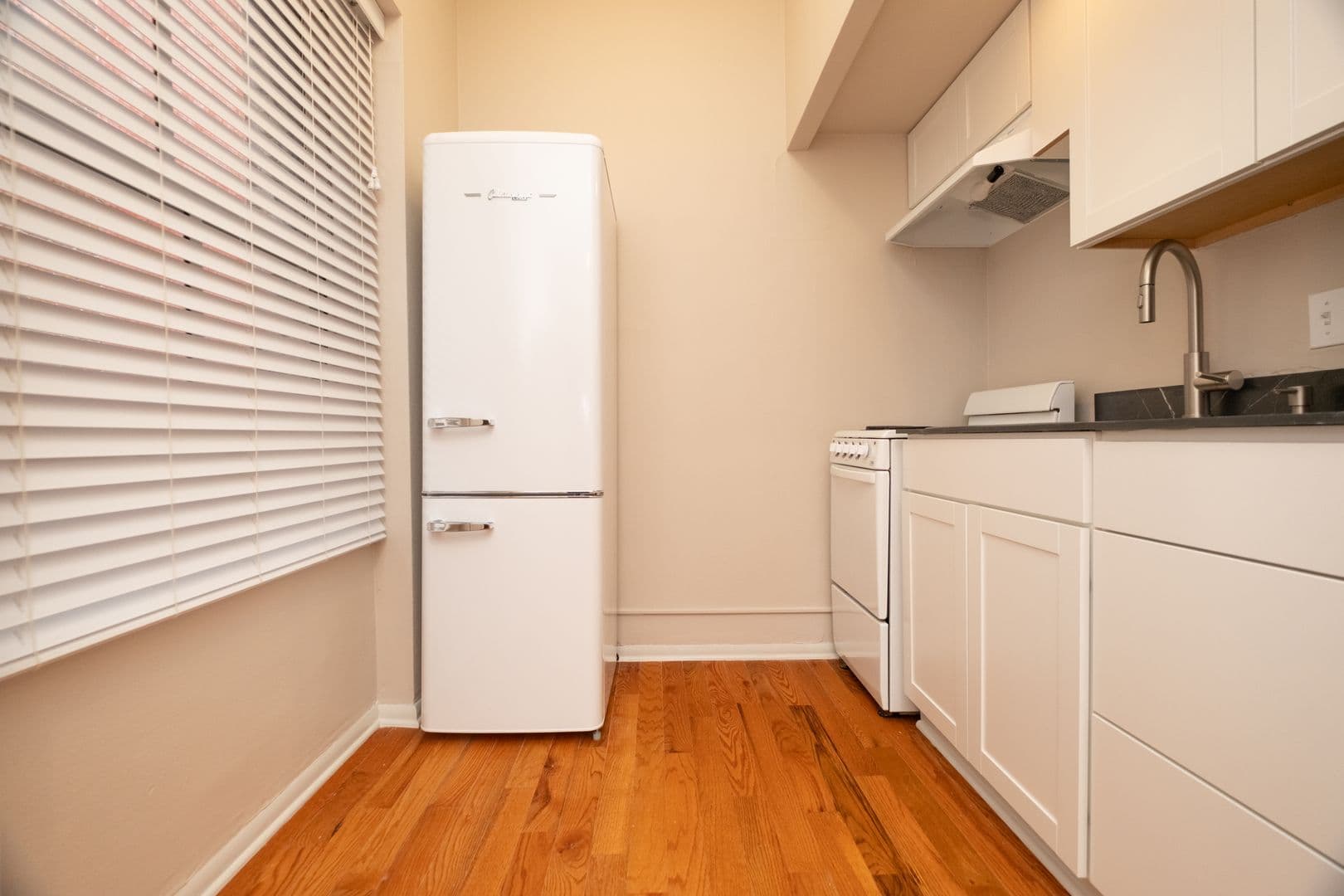 Portland Apartment: 1117 SW Alder St.