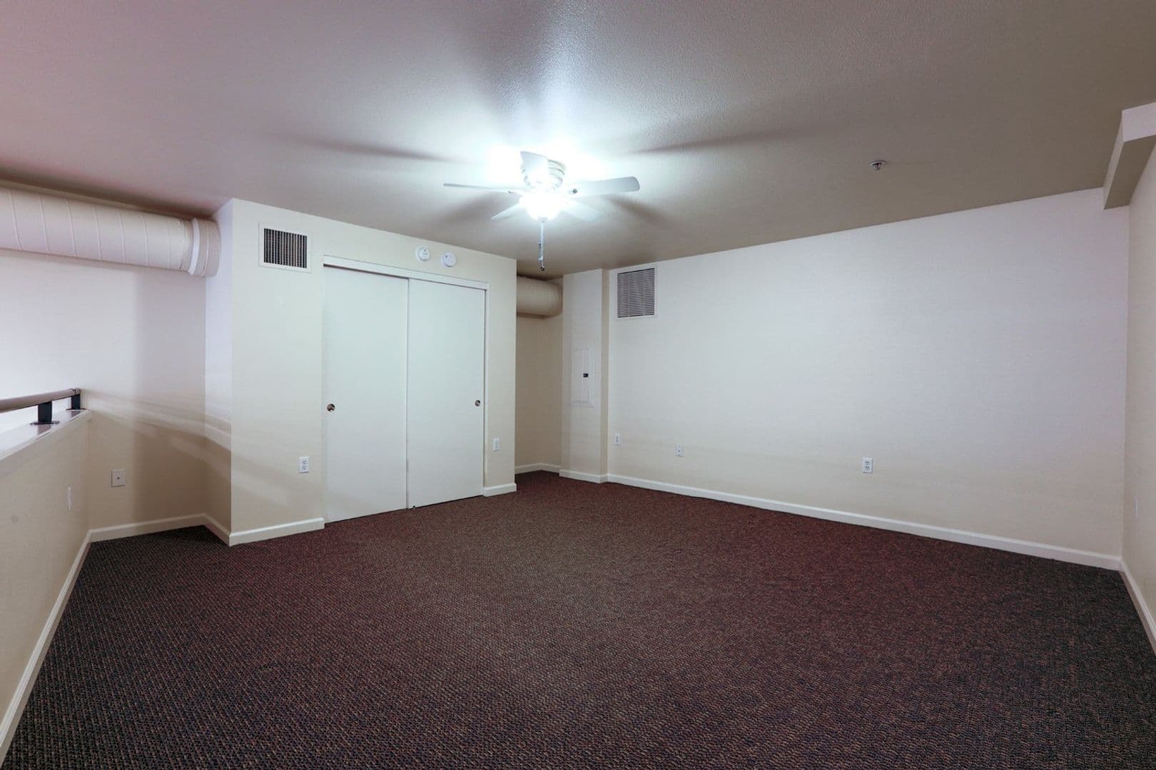 Portland Apartment: 210 NW 20th Ave