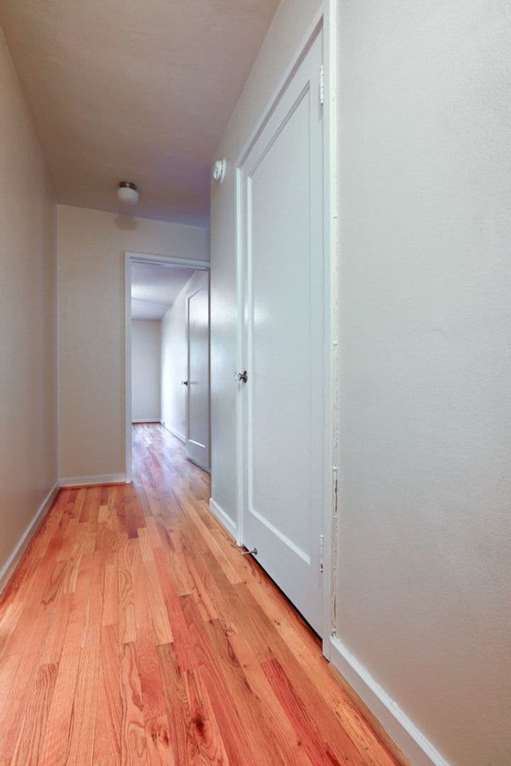 Portland Apartment: 10381 SW  Eastridge St, #44