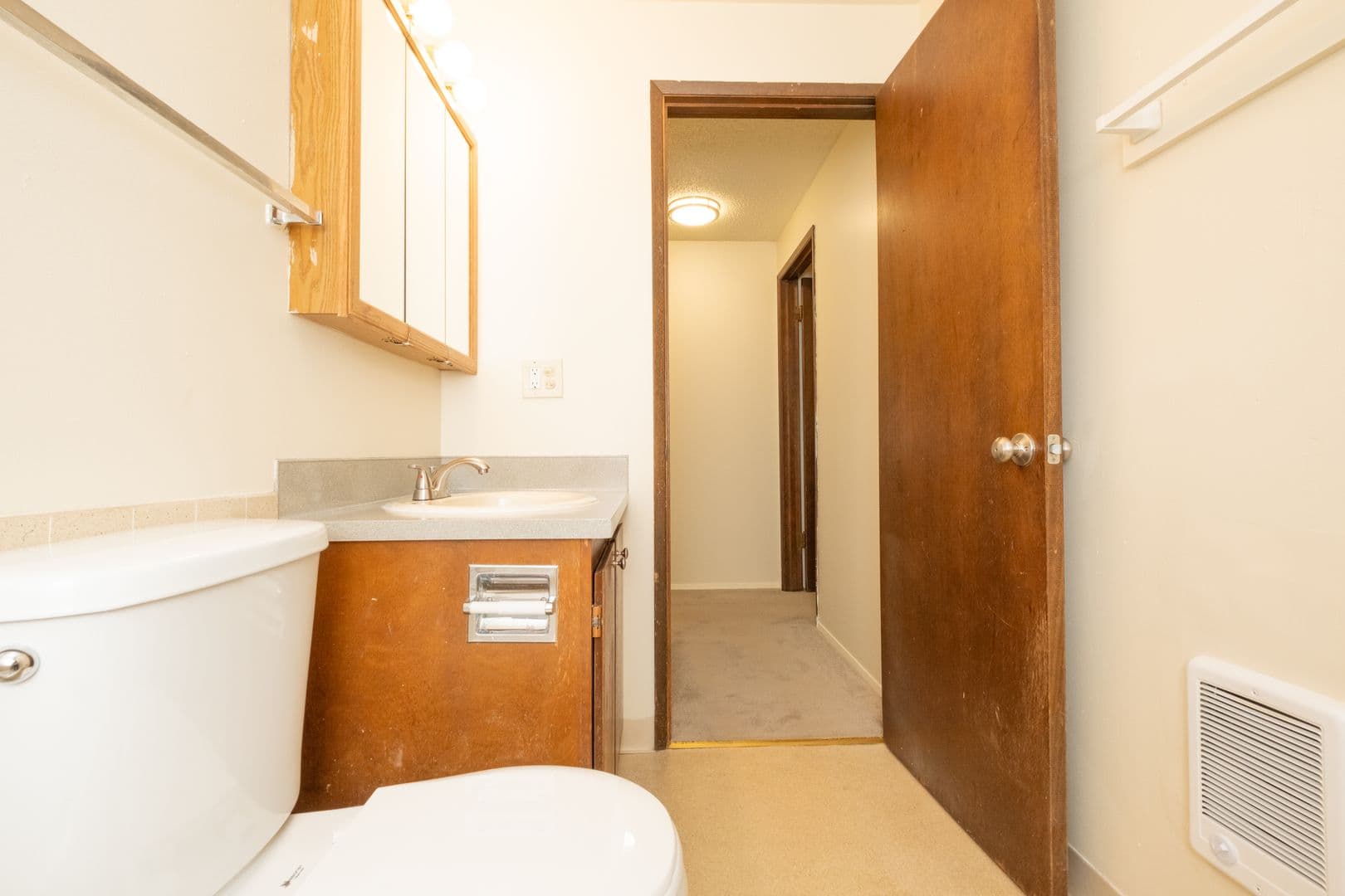 Portland Apartment: 13625 SE Stark St.