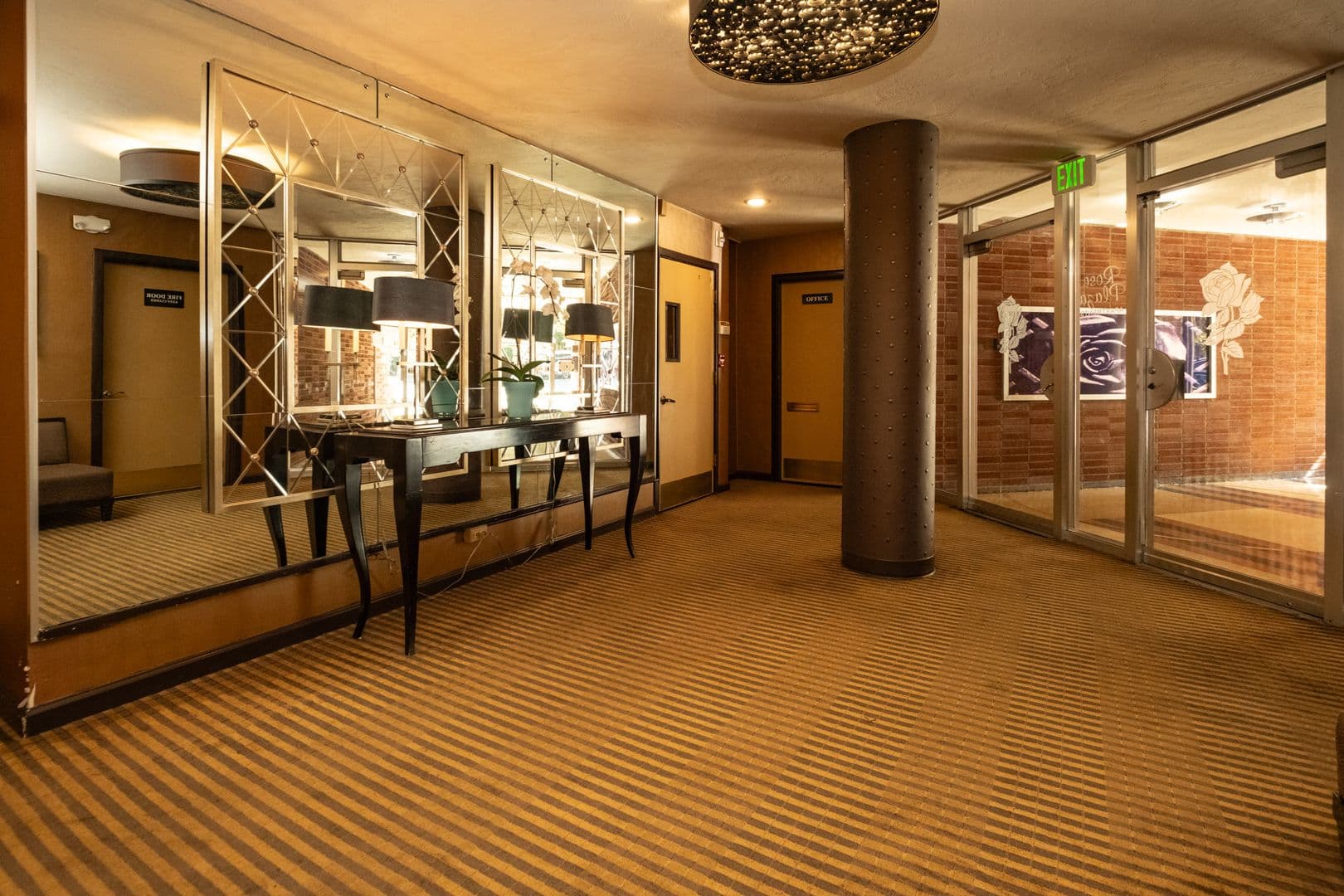 Portland Apartment: 2199 NW Everett St