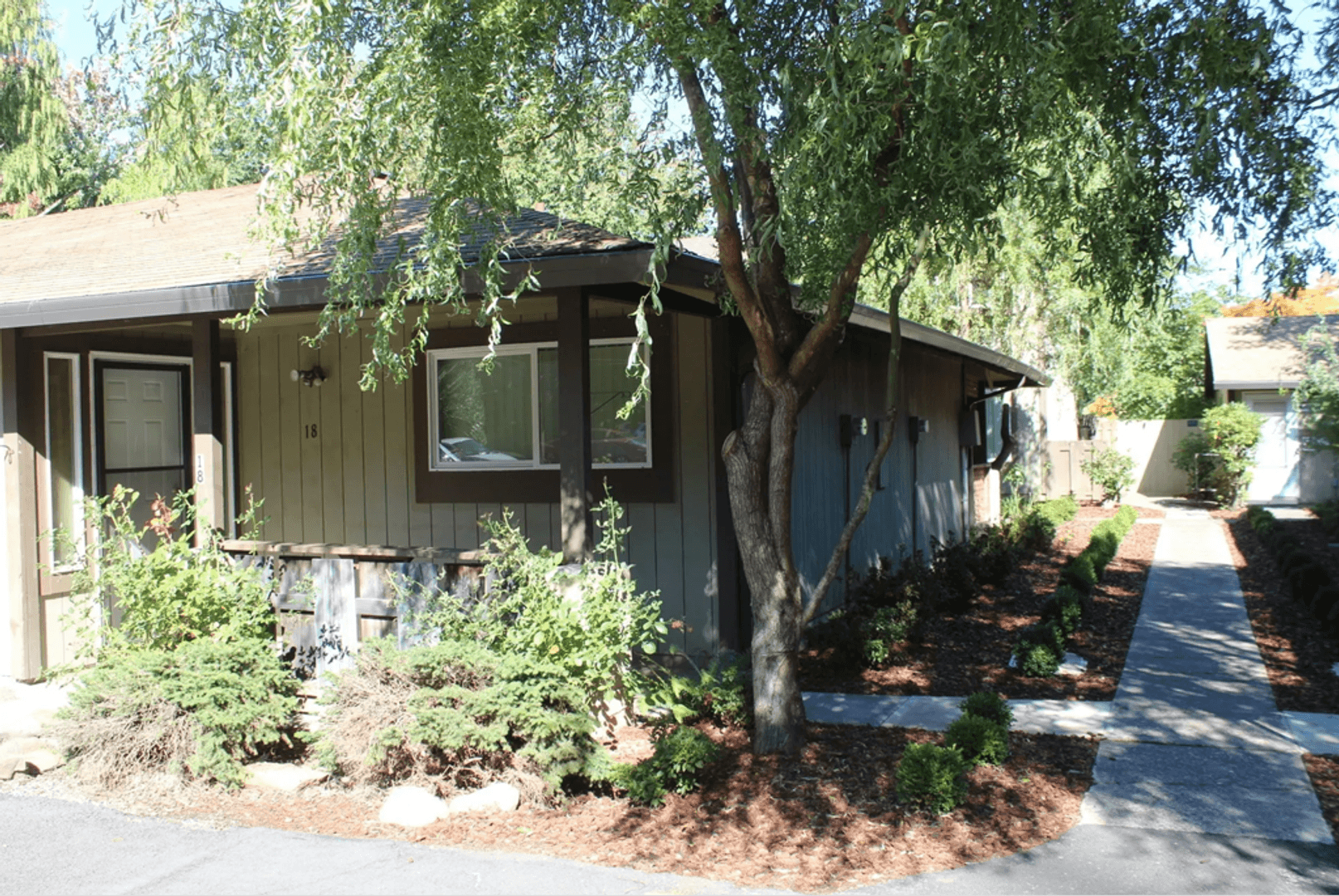 Portland Apartment: 13625 SE Stark St.