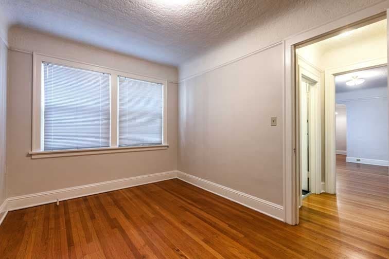 Portland Apartment: 707 NW 19th Ave