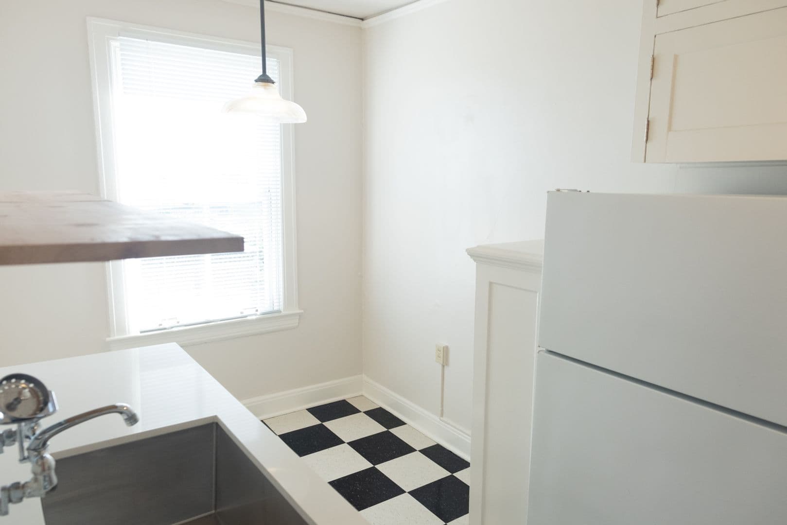Portland Apartment: 2185 SW Yamhill St