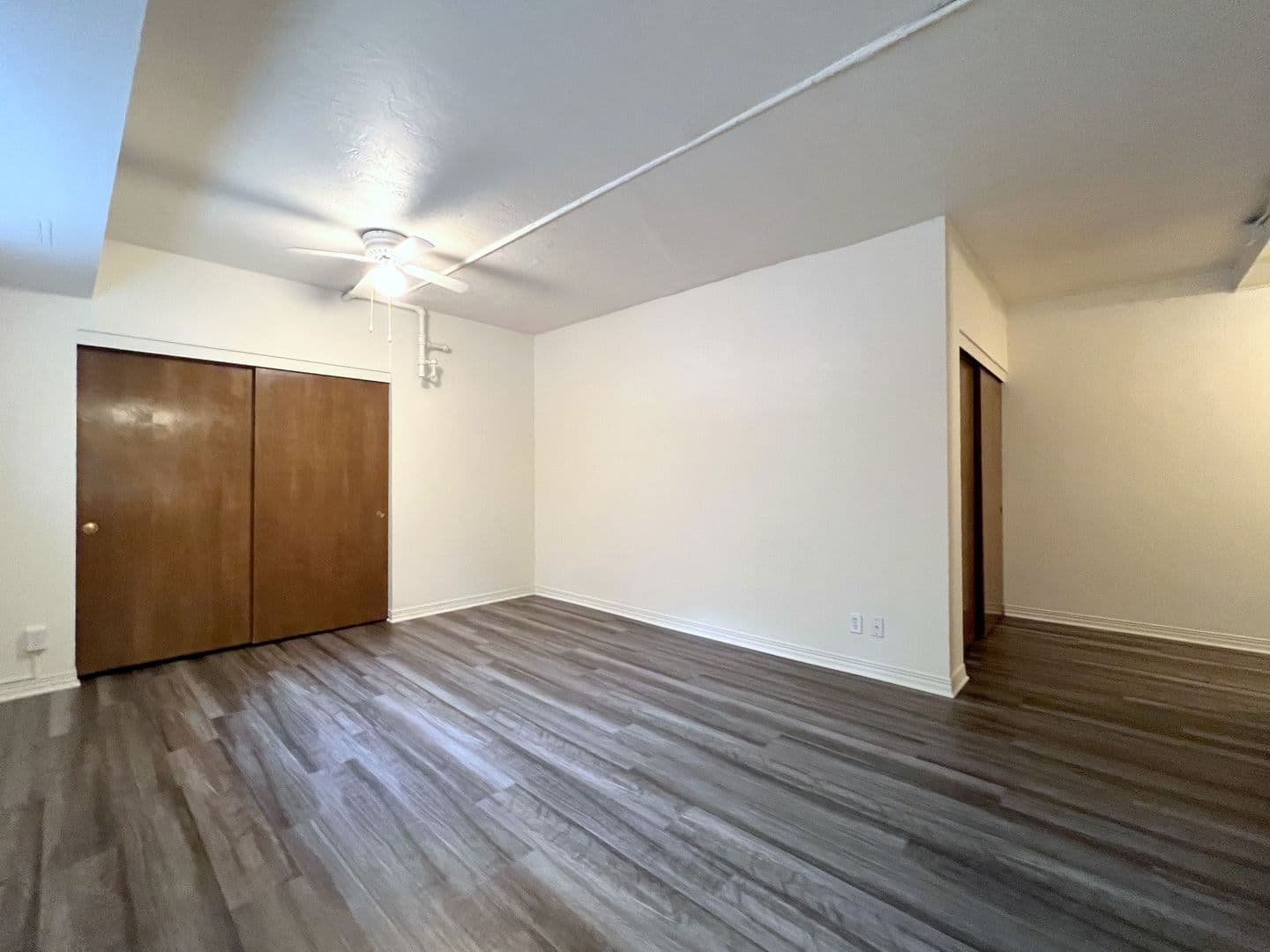 Portland Apartment: 1975 NW Everett St.