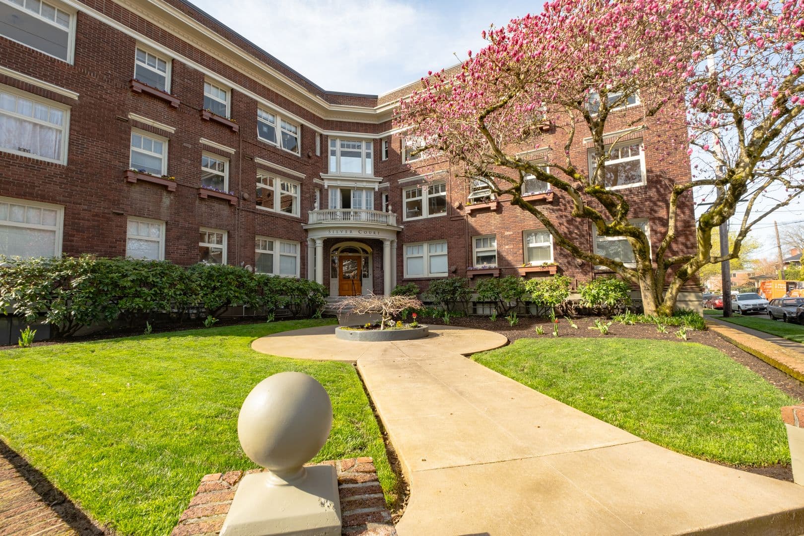 Portland Apartment: 2170 NE Hancock St