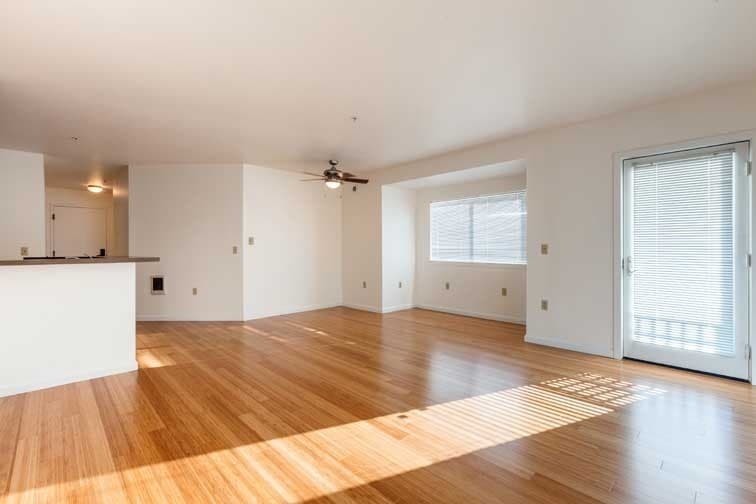 Portland Apartment: 210 NW 20th Ave