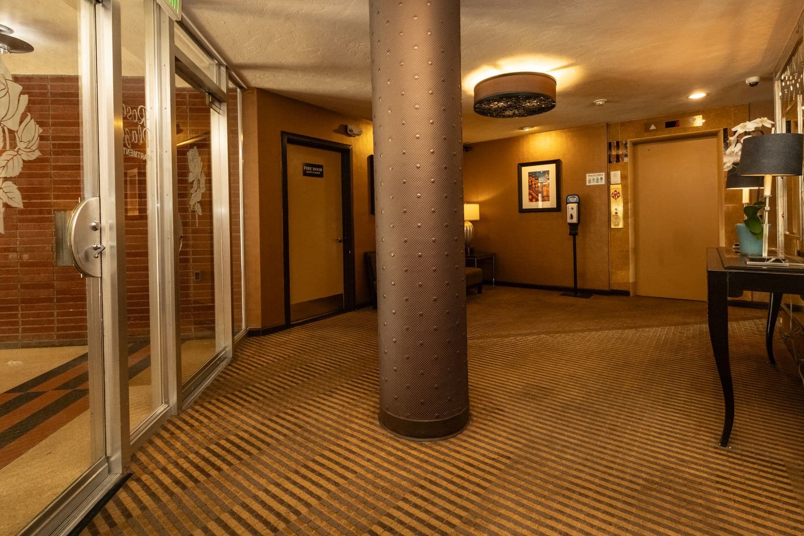Portland Apartment: 2199 NW Everett St