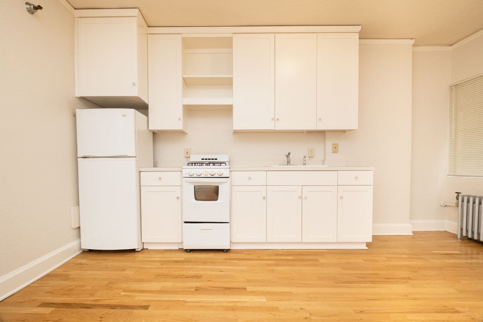 Portland Apartment: 1431 SW Park Ave